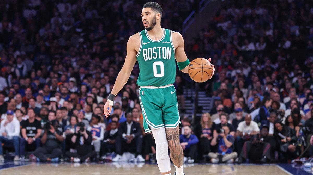 塔图姆近三双白费：76人三分雨浇灭绿军，系列赛1-1